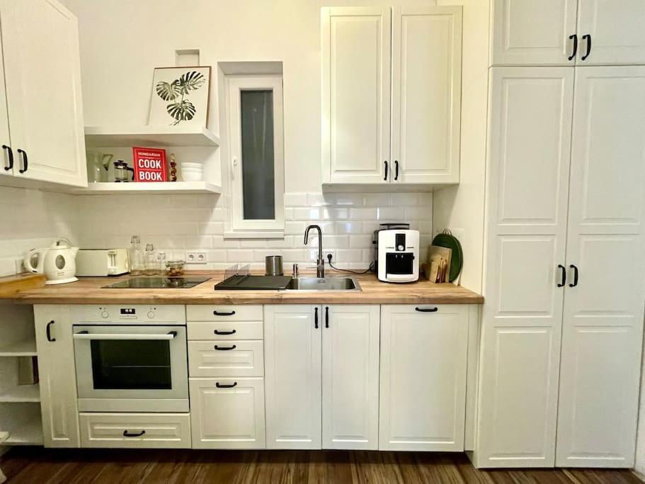 Studio27 - With Balcony At The Buda Castle Apartament