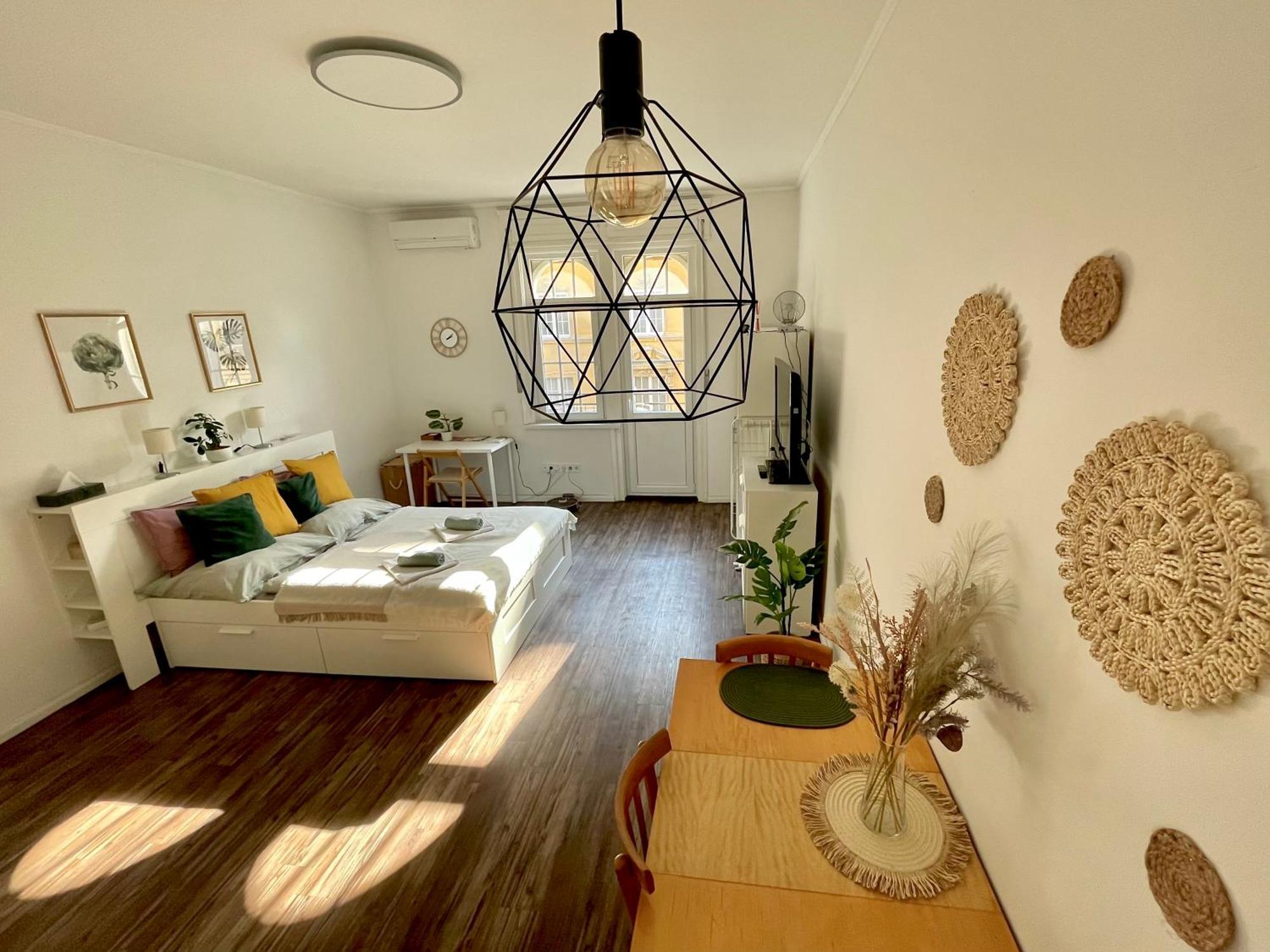 Apartment Studio27 - With Balcony At The Buda Castle